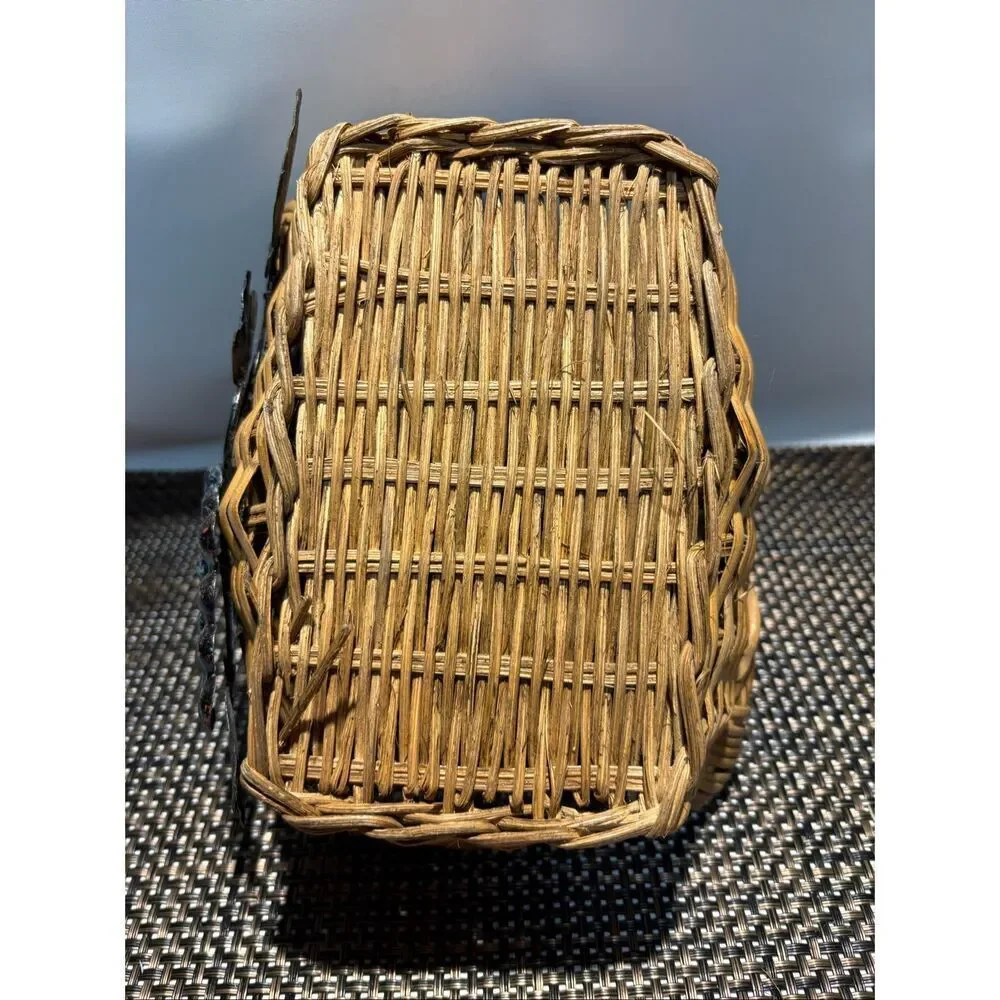 Small basket